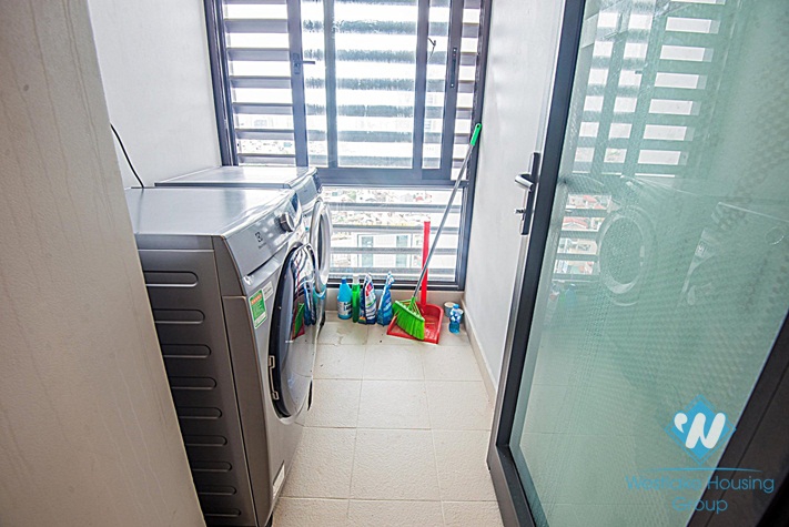 Luxury apartment with lots of light and space and breaking view  2 bedrooms for rent in Metropolis